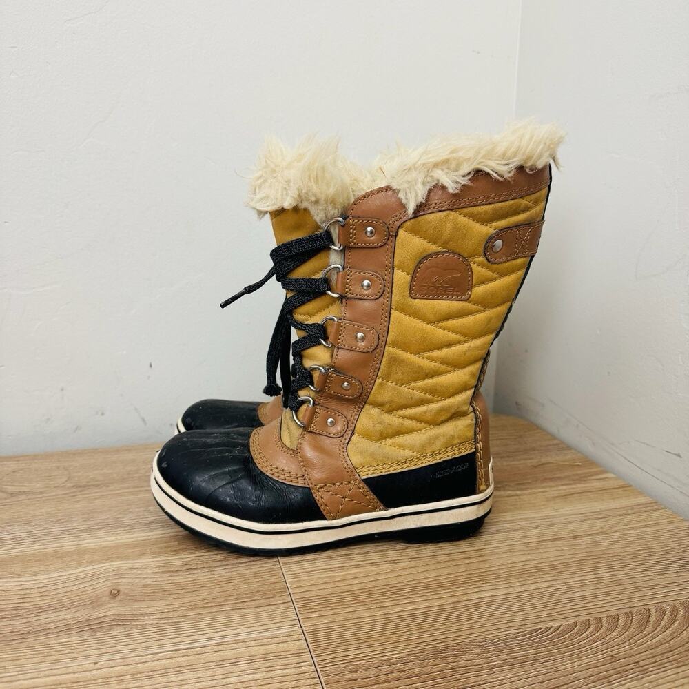 Sorel Tofino II Tan Snow Boots Girls Size 3